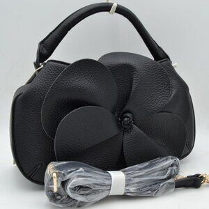 3D FLOWER CROSSBODY GORGOUS BAG...